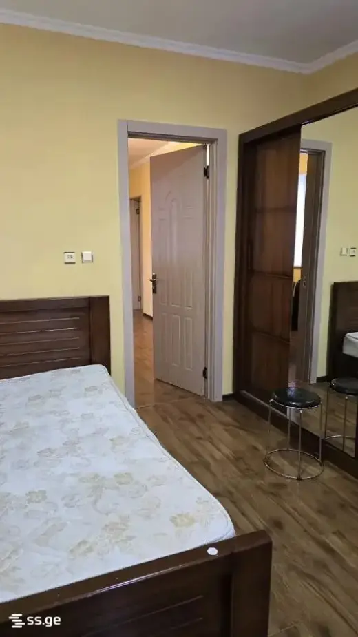 For Rent, Apartment