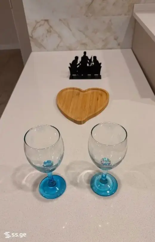 For Rent, Apartment