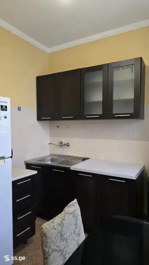 For Rent, Apartment