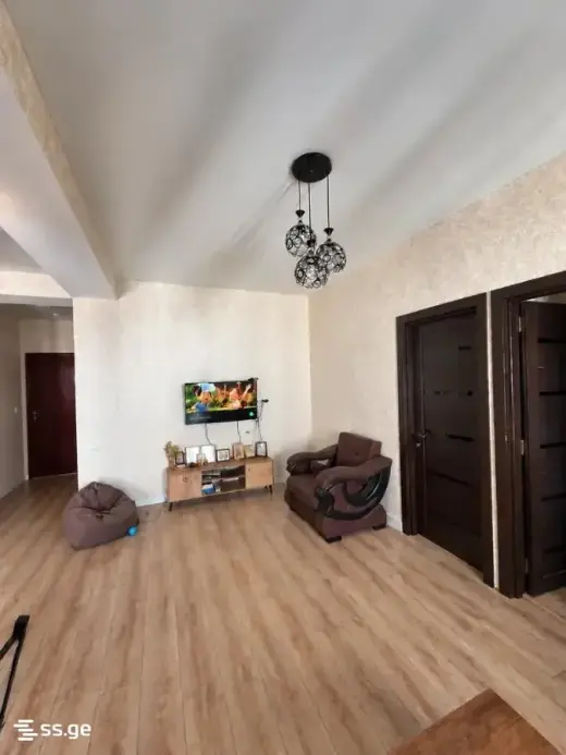 For Rent, Apartment
