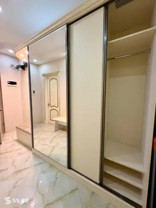For Rent, Apartment