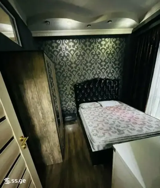 For Rent, Apartment