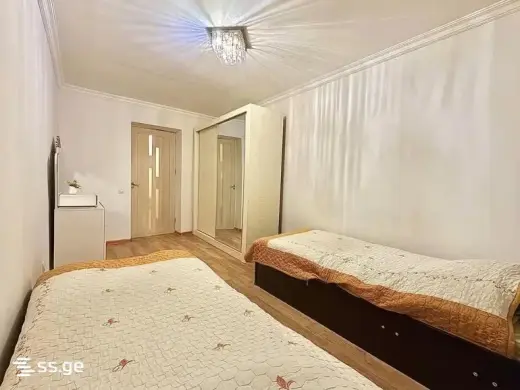 For Rent, Apartment