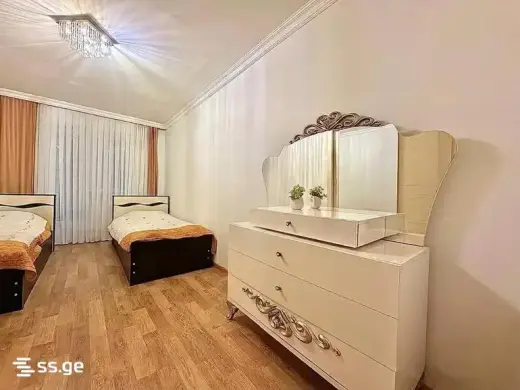 For Rent, Apartment