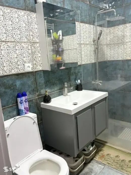 For Rent, Apartment