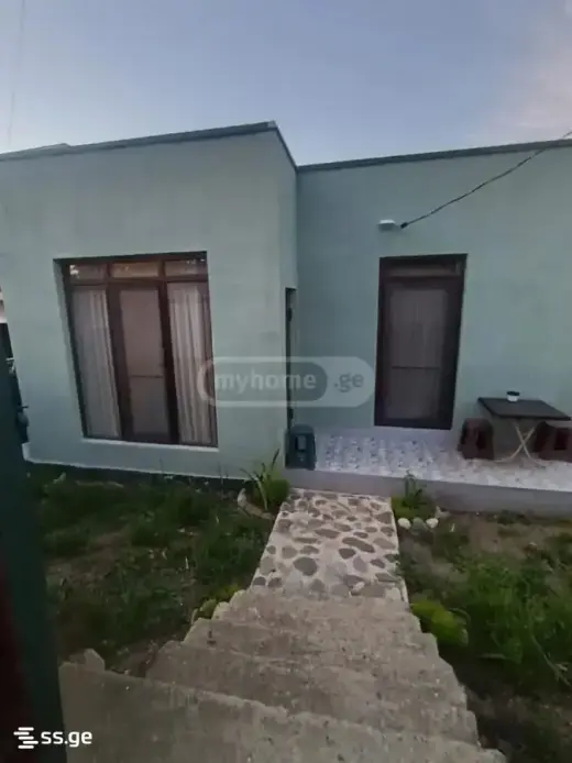 იყიდება, კერძო სახლი