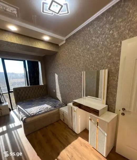 For Rent, Apartment
