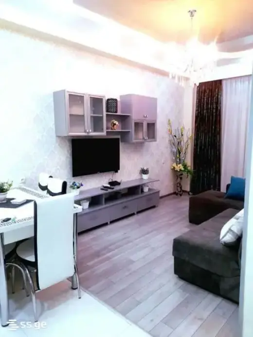 For Rent, Apartment