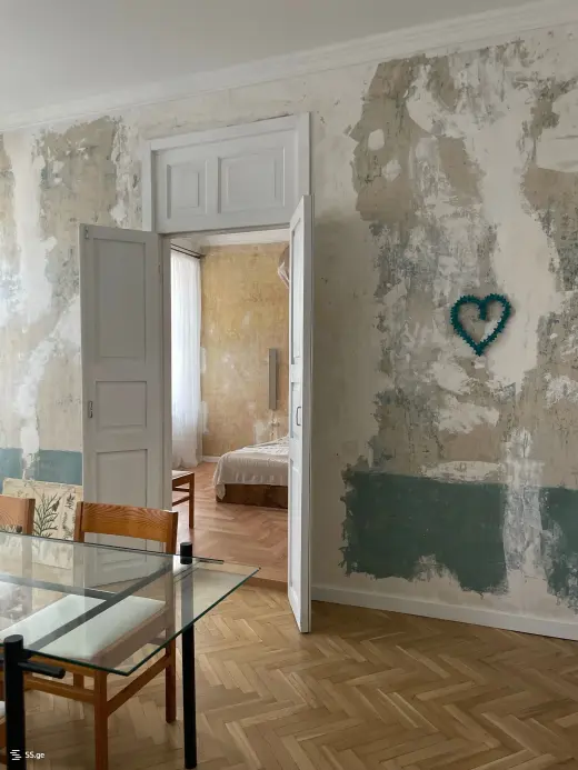For Rent, Apartment