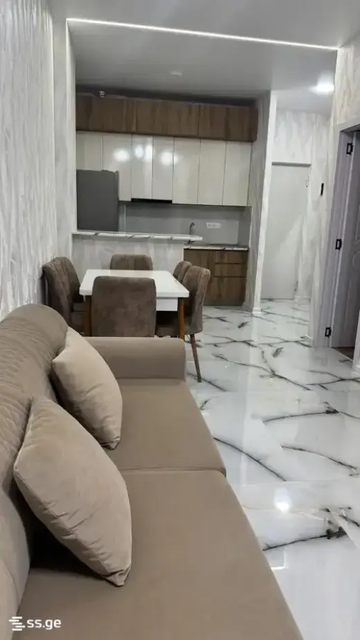 For Rent, Apartment