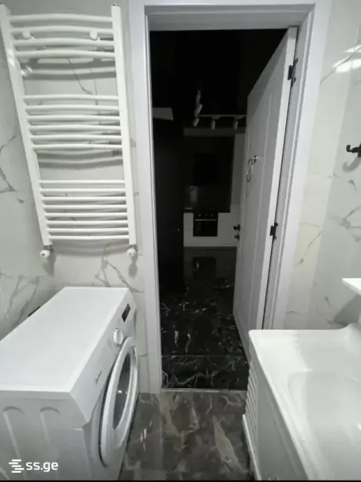 For Rent, Apartment