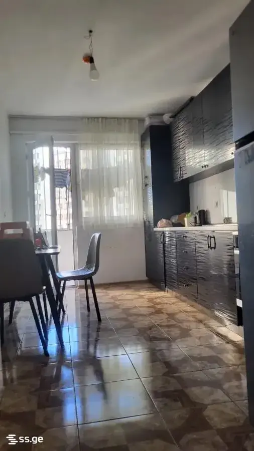 იყიდება, ბინა