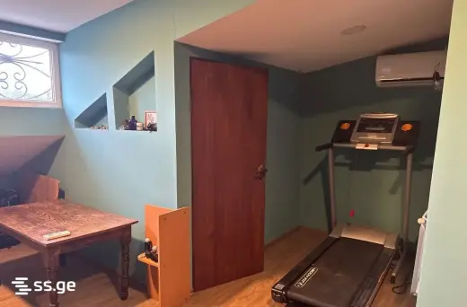 For Rent, Apartment