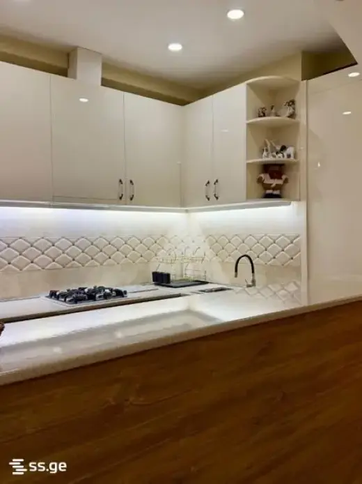 For Rent, Apartment