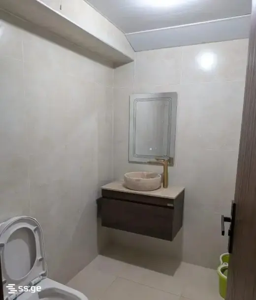For Rent, Commercial space