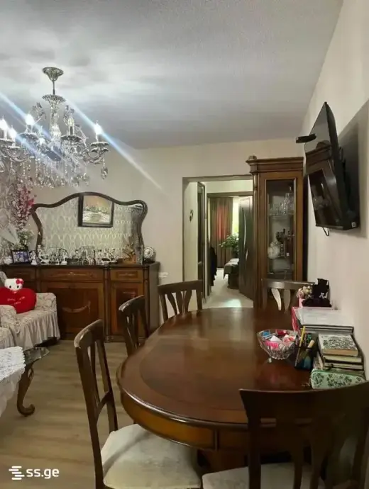 იყიდება, ბინა