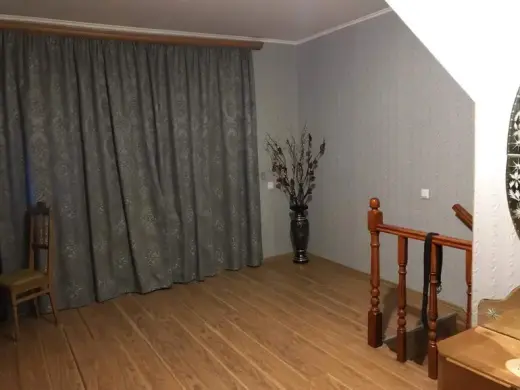 იყიდება, კერძო სახლი