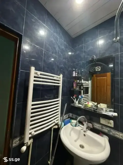 იყიდება, ბინა