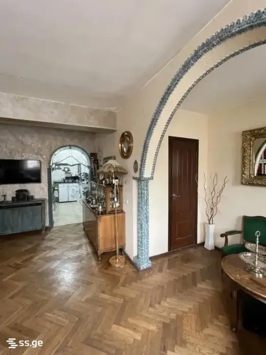 იყიდება, ბინა