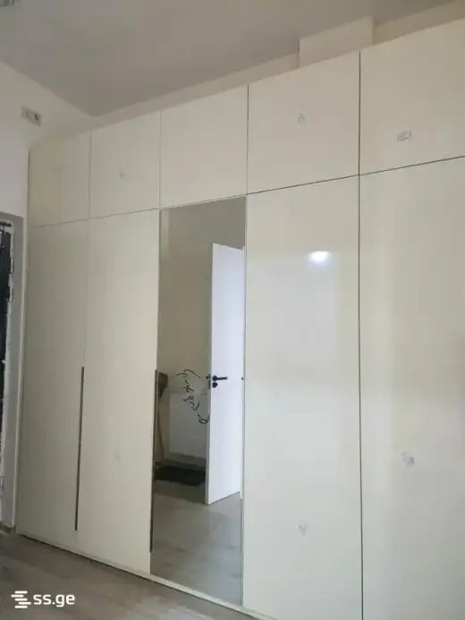 იყიდება, ბინა