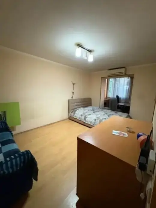 For Rent, Apartment