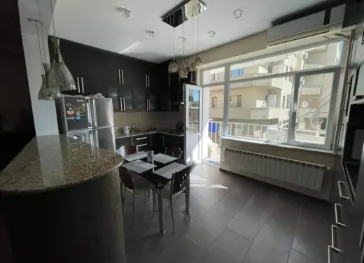 იყიდება, ბინა